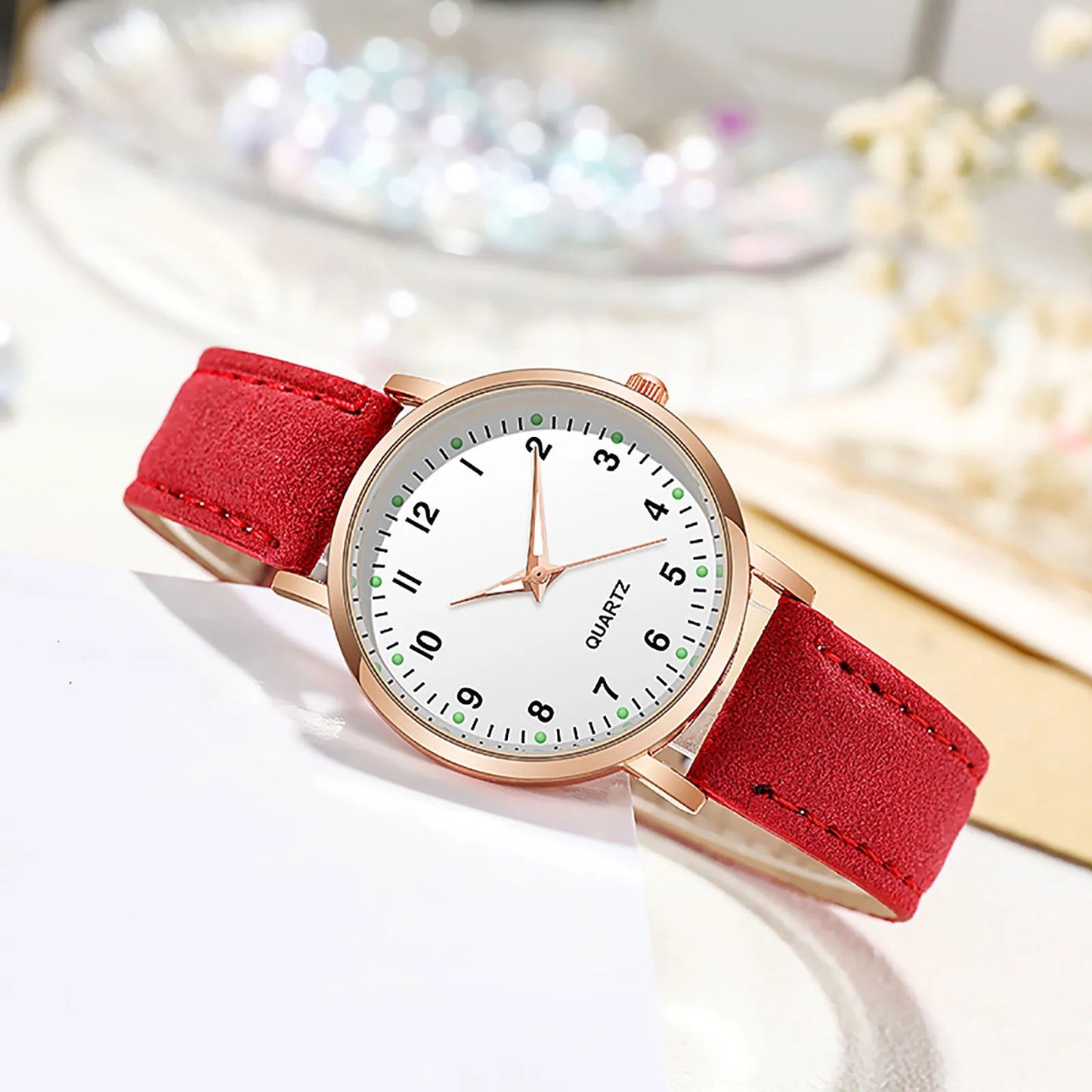Elegant Leather Strap Watch for Women – Fashion Analog Quartz Timepiece
