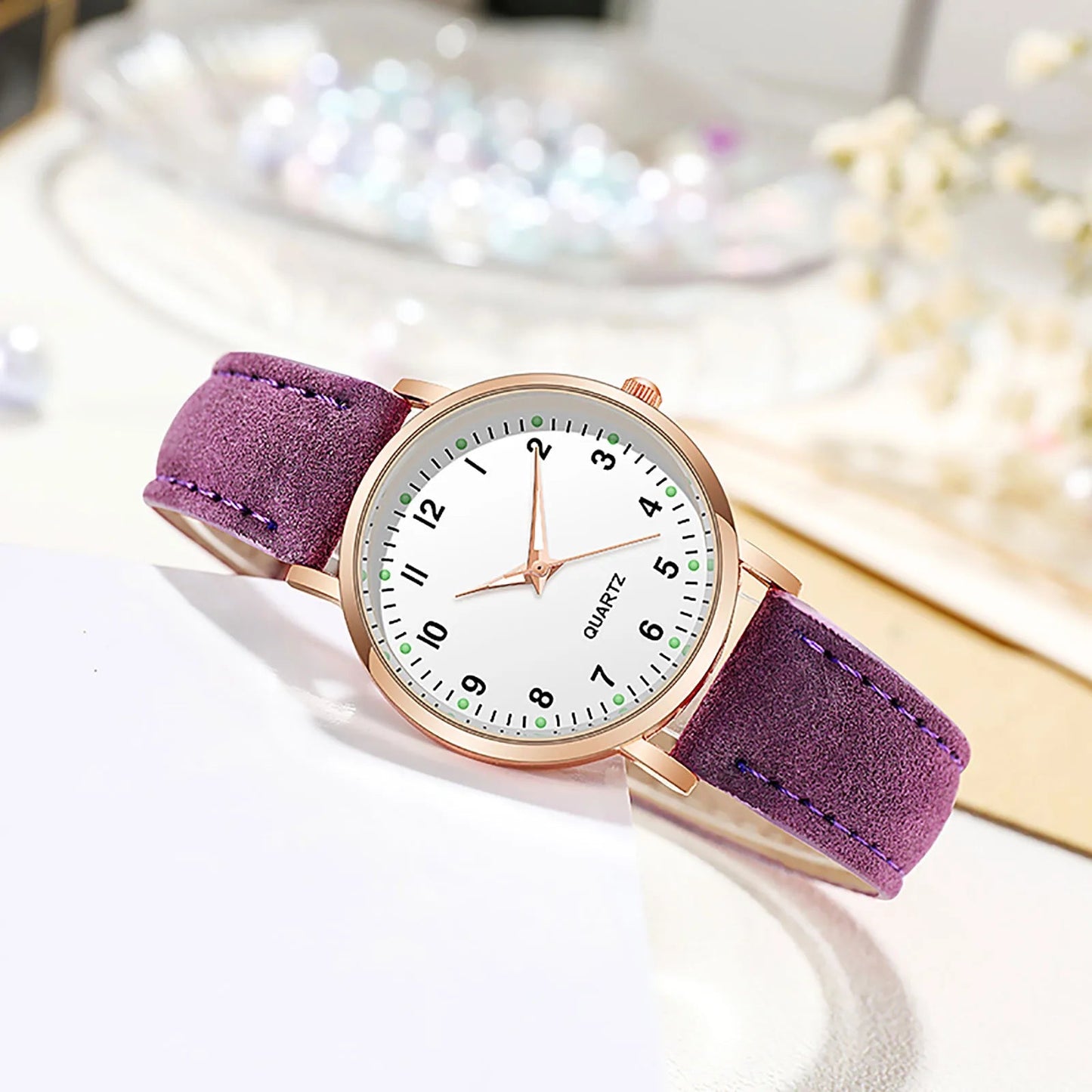 Elegant Leather Strap Watch for Women – Fashion Analog Quartz Timepiece