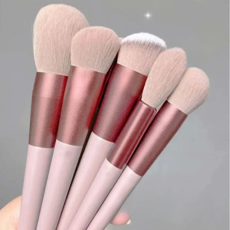 Set de brochas de maquillaje: herramientas completas para una aplicación impecable