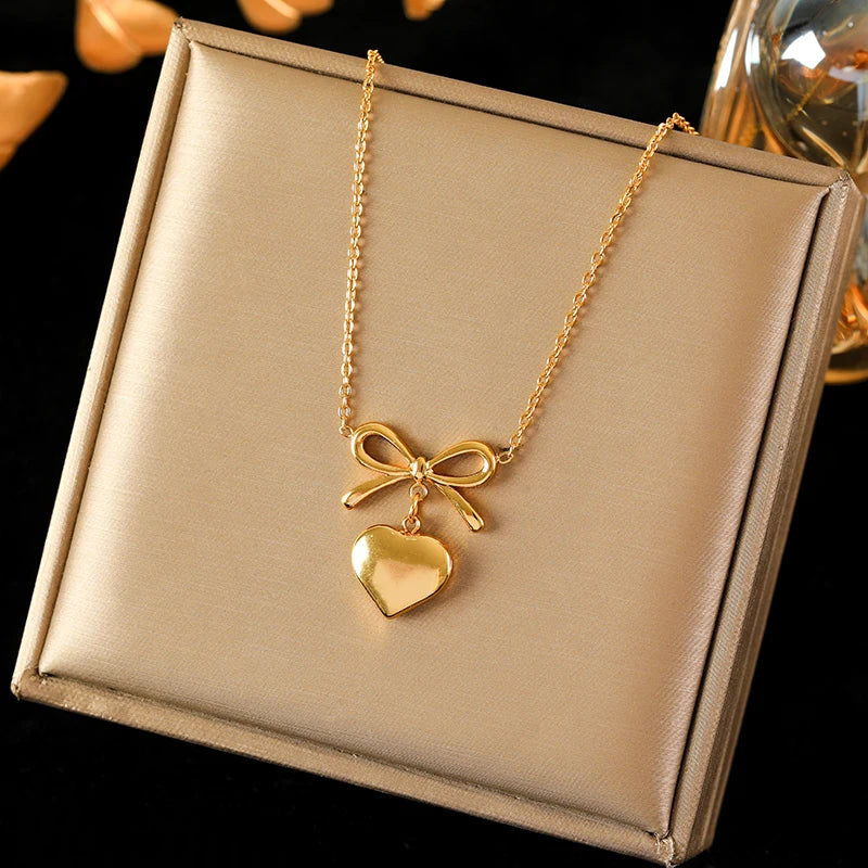 EILIECK 316L Stainless Steel Heart Pendant Necklace - 18K Gold Plated Waterproof Love Jewelry