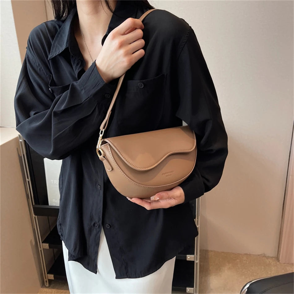 2025 Vintage Saddle Crossbody Bag – PU Leather Underarm Shoulder Bag for Women