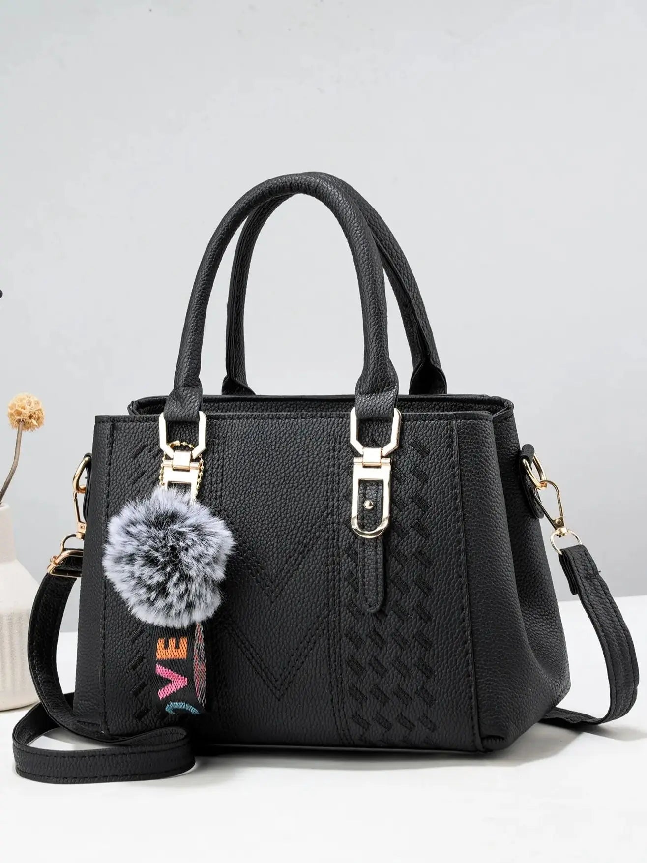 Embroidered Large Capacity Crossbody Bag – Stylish Women’s Casual Handbag for Everyday Use